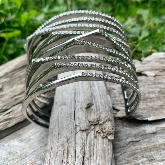 New Alexis Bittar Crystal Encrusted Origami Cuff Bracelet - Picture 4 of 8
